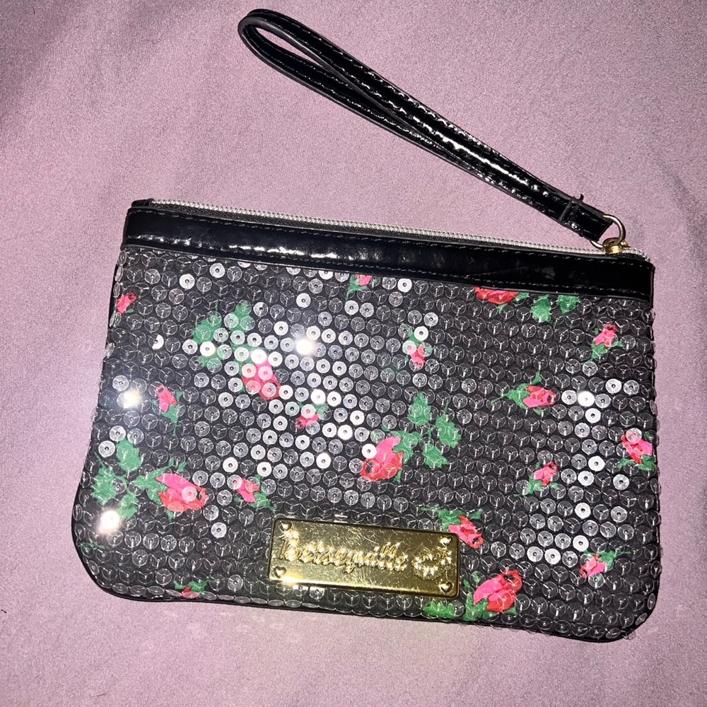 Betsey Johnson Betseyville Wristlet